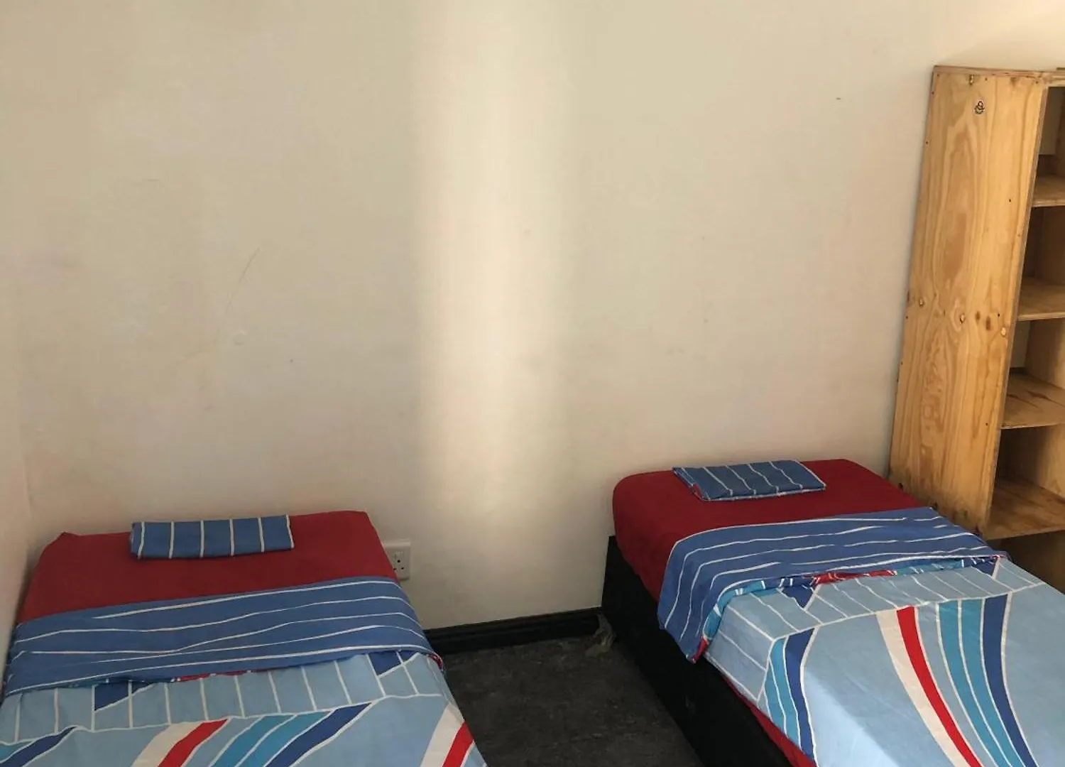 La Casa On Plein Hostel Cape Town